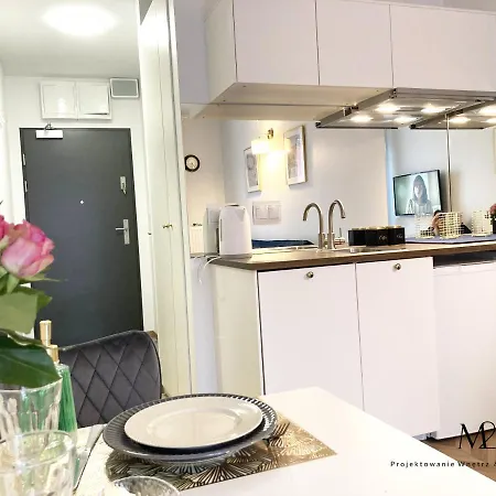 Apartament M2 *