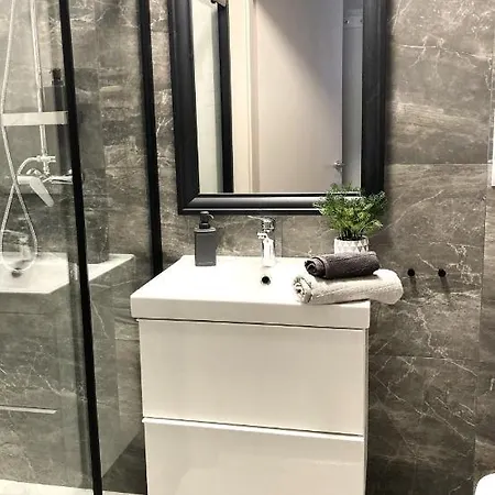 Apartament M2 *